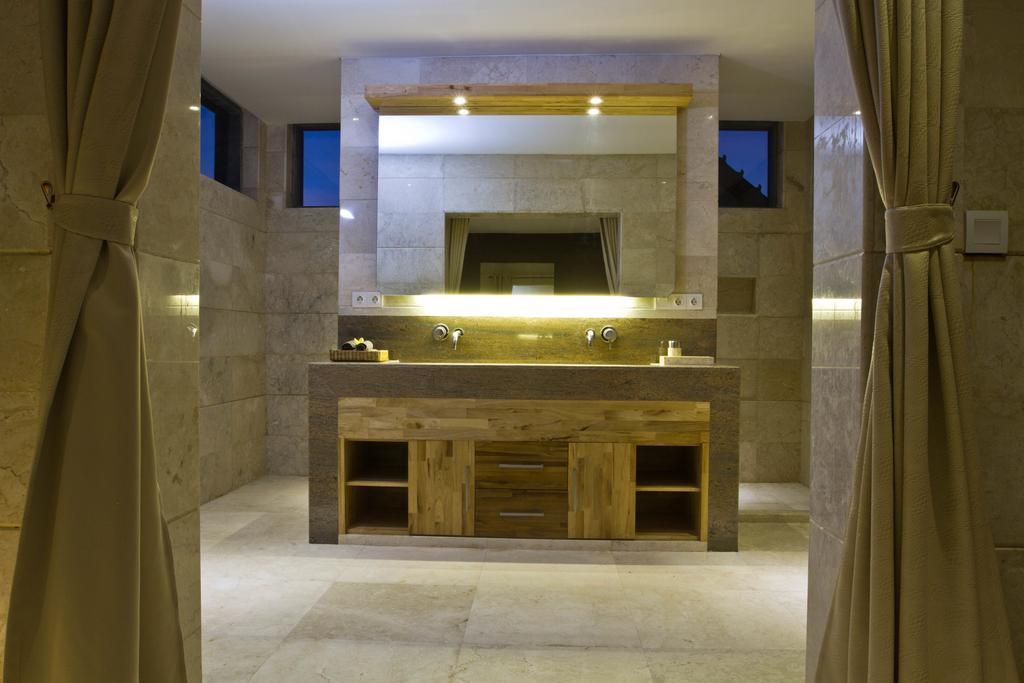 Puri Ratu Jimbaran Villa Стая снимка