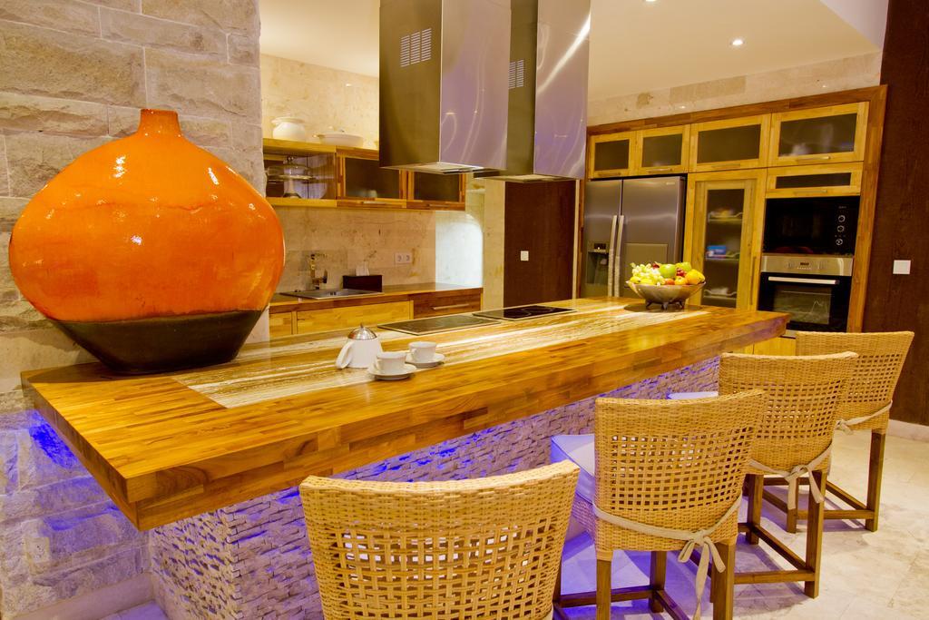 Puri Ratu Jimbaran Villa Екстериор снимка